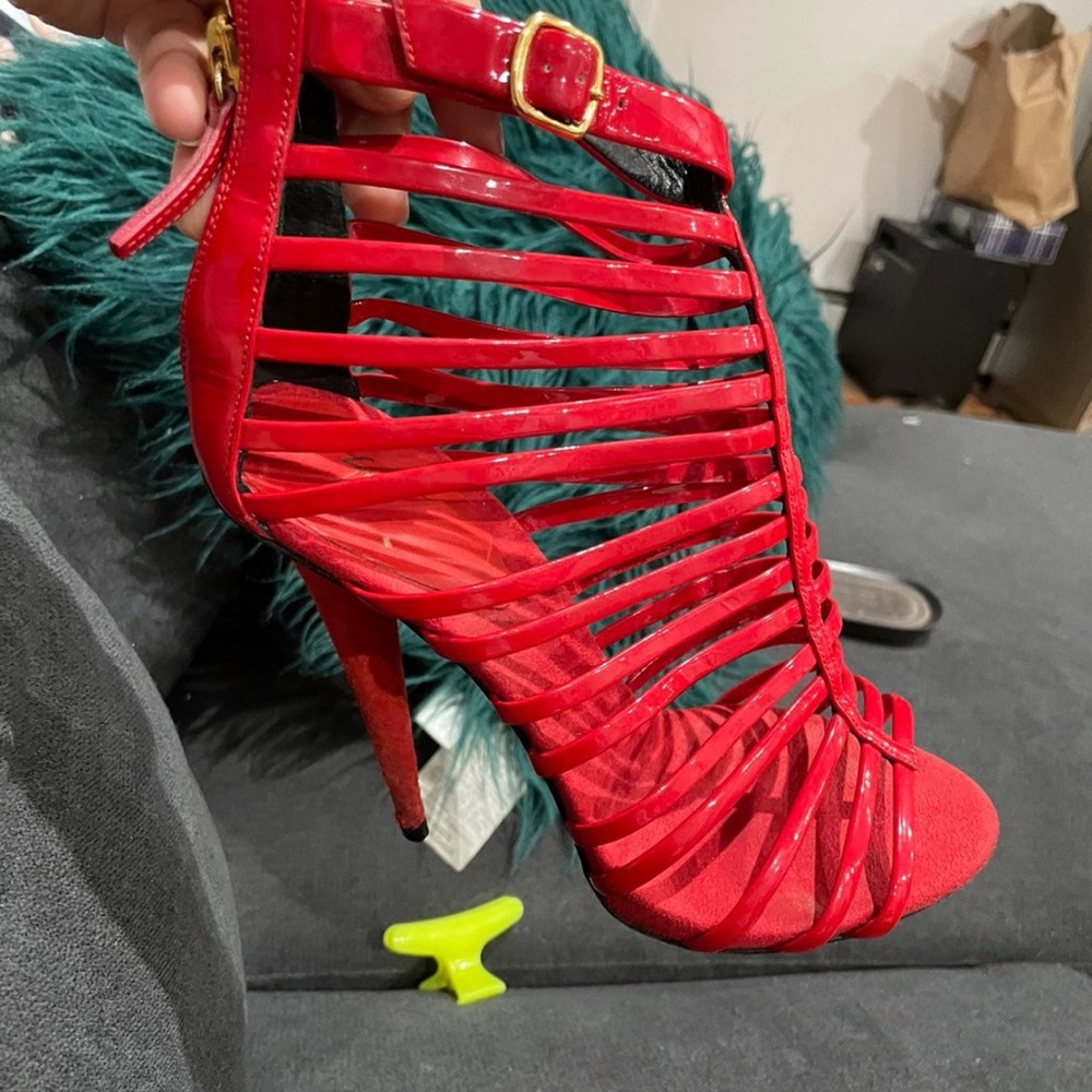 Giuseppe zanotti red vintage sandals